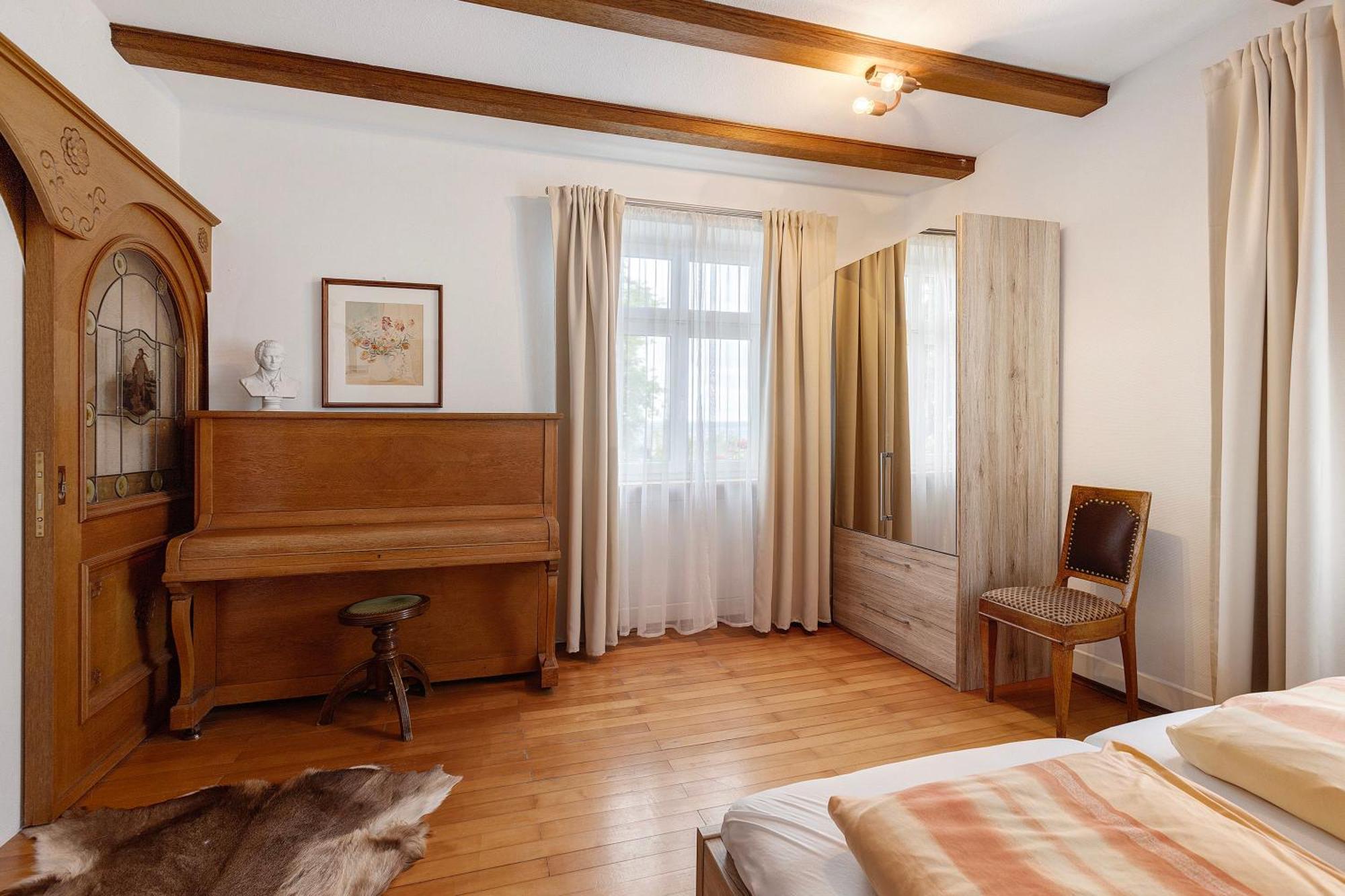 Rotes Haus Ueber Den Weinbergen Apartment Konstanz Luaran gambar